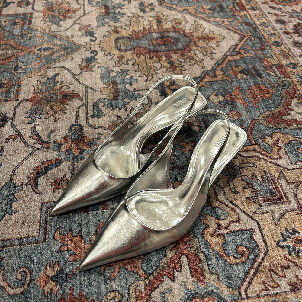 NWT Zara Slingback Kitten Heel